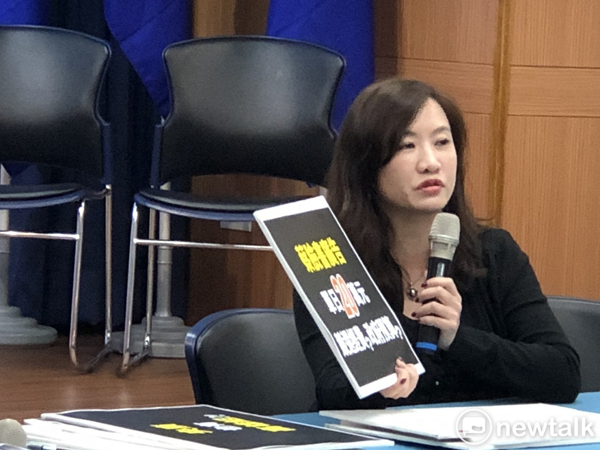 甫宣布辭職的前高雄市新聞局長、轉任韓國瑜競選辦公室總發言人王淺秋。 圖：謝莉慧/攝
