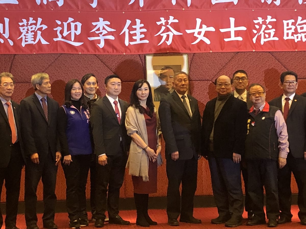 國民黨總統候選人韓國瑜妻子李佳芬到美國紐約拜訪僑胞。 圖 : 韓國瑜競選辦公室/提供