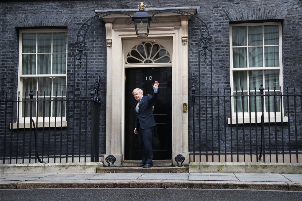 英國下議院選舉落幕，希望續留歐盟的蘇格蘭首席大臣施特金選後重提再度舉辦獨立公民投票的意願，但首相強生（圖）說，他不會同意。 （圖取自twitter.com/10DowningStreet）
