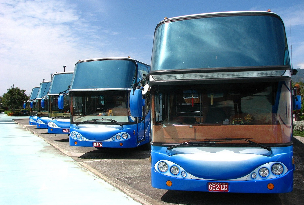 台東縣年底將通車10條新路線，讓偏鄉得以銜接鼎東客運的支線轉乘服務。 圖：翻攝自鼎東客運官網