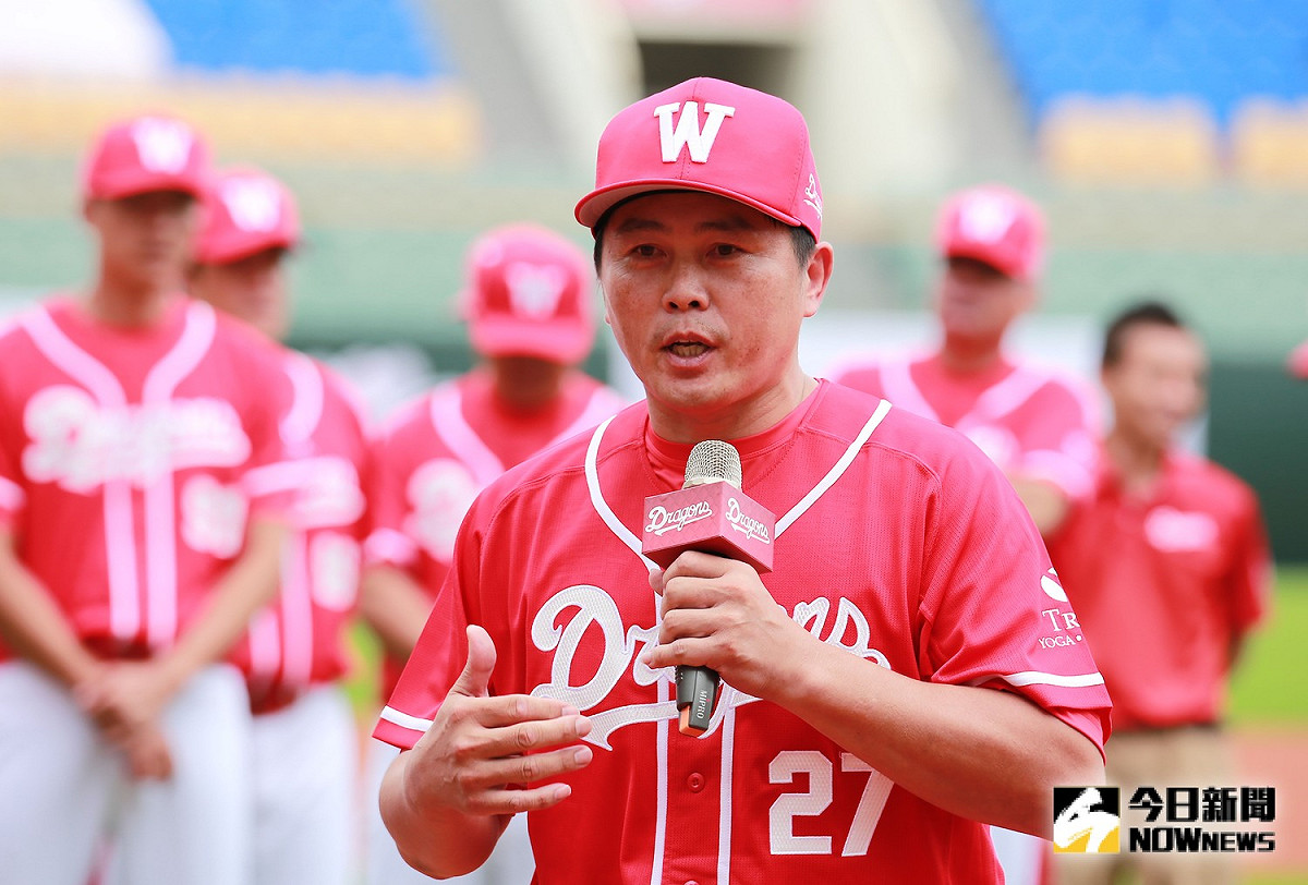 新生味全龍隊參加2019年亞洲冬季聯盟，在今（15）日下午對中華職棒聯隊的比賽中以7：0取得勝利，確定奪得季軍。總教練葉君璋表示，第3名不在預料裡面；對於子弟兵的表現，「完美的一場比賽」。 圖：nownews提供