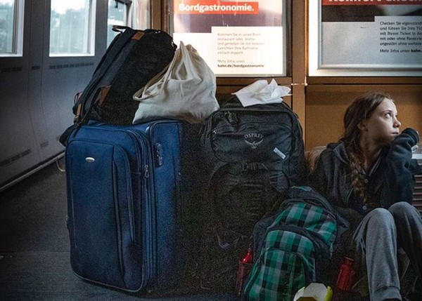 瑞典環保少女童貝里/桑伯格（Greta Thunberg）今天為了她與德國鐵路公司（Deutsche Bahn）在推特上的糾紛，被迫站出來為自己說話。 圖 翻攝自Greta Thunberg推特