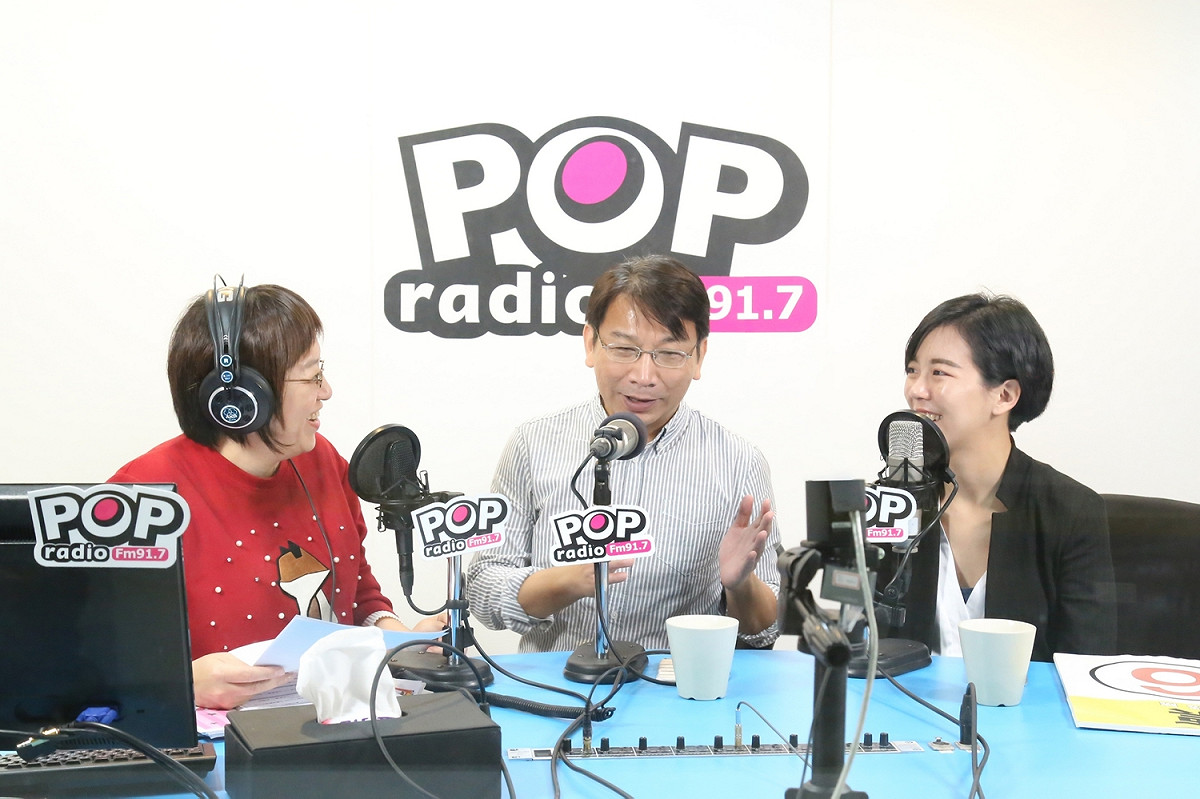 徐永明、吳佩芸接受POP Radio《POP搶先爆》專訪。 圖：POP搶先爆／提供