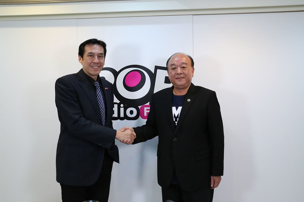 國民黨不分區立委提名人吳斯懷接受黃暐瀚專訪。 圖：《POP撞新聞》/提供