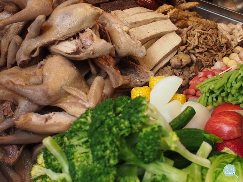 破解！「鹽水雞」到底是不是淘汰雞～ 圖：食力／提供
