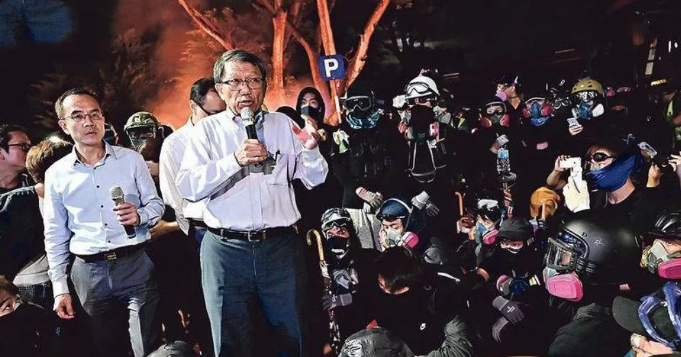 港中大校長登泰晤士風雲人物，陸媒嘲護「暴徒」有功 圖：翻攝自「環球網」