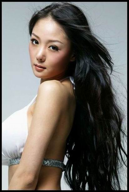 被謀殺的蒙古模特兒Shaaribuu Altantuya。 圖 : 翻攝自funreadingemails.blog