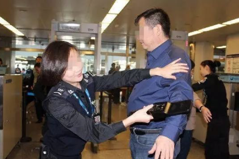 男乘客狀告女安檢員。(示意圖) 圖：翻攝自「愛心小貼士」微信公眾號