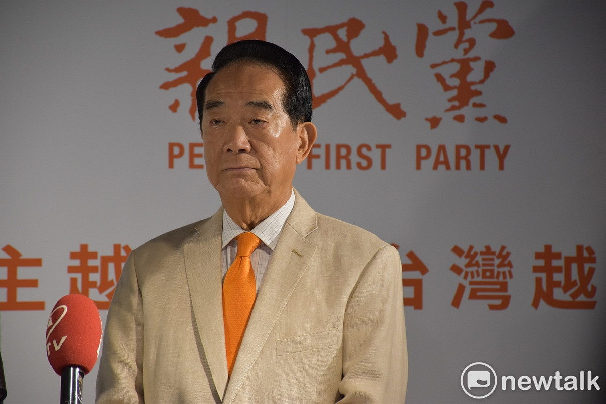 宋楚瑜認為在大陸沒有完全自由民主化之前，維持現狀是對台灣最好的選擇。 圖：林昀真/攝