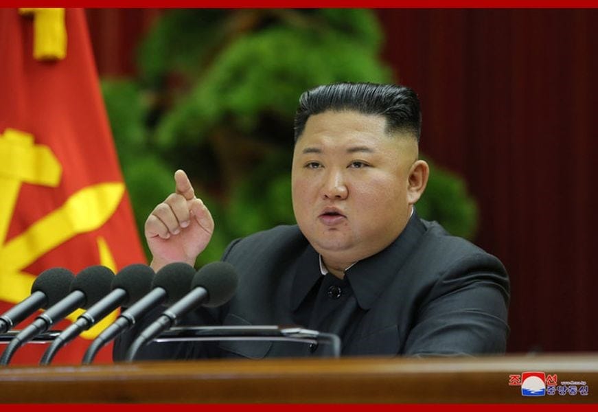 新冠疫情加上國際制裁，讓金正恩在第七屆全國參戰老兵大會上，坦言面臨危機 。 圖：翻攝北韓中央通信社網頁kcna.kp（資料照）