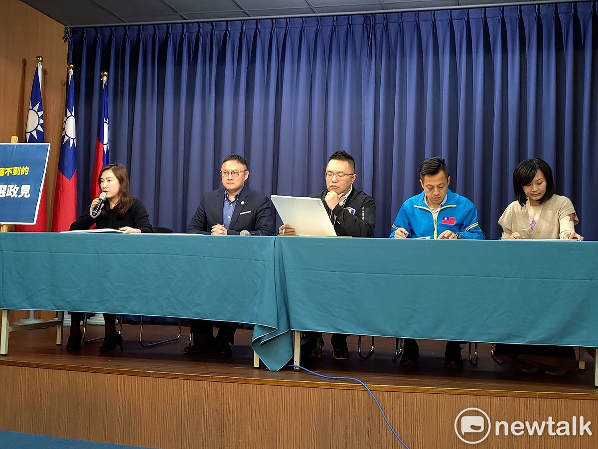 韓競選辦公室質疑「We Care高雄」發起人尹立為民進黨眷養的側翼。 圖：黃建豪/攝