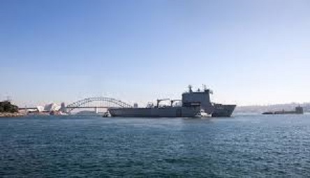 澳洲野火肆虐 海軍派艦艇撤離數千受困者