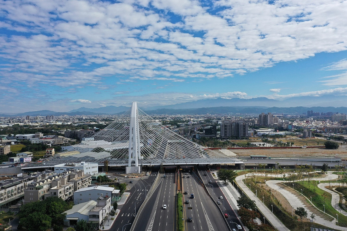 水湳景觀斜張橋現況空拍。 圖:台中市政府/提供