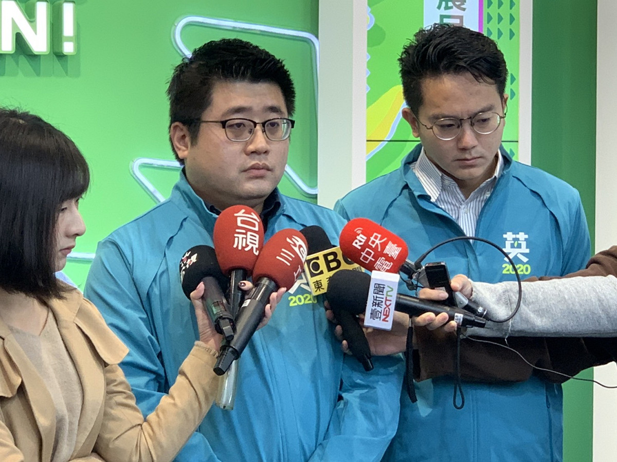針對林靜儀日前「主張統一恐構成叛國」的發言，蔡英文競辦文宣群副執行長的林鶴明今親上火線說明。 圖：蔡英文競辦提供