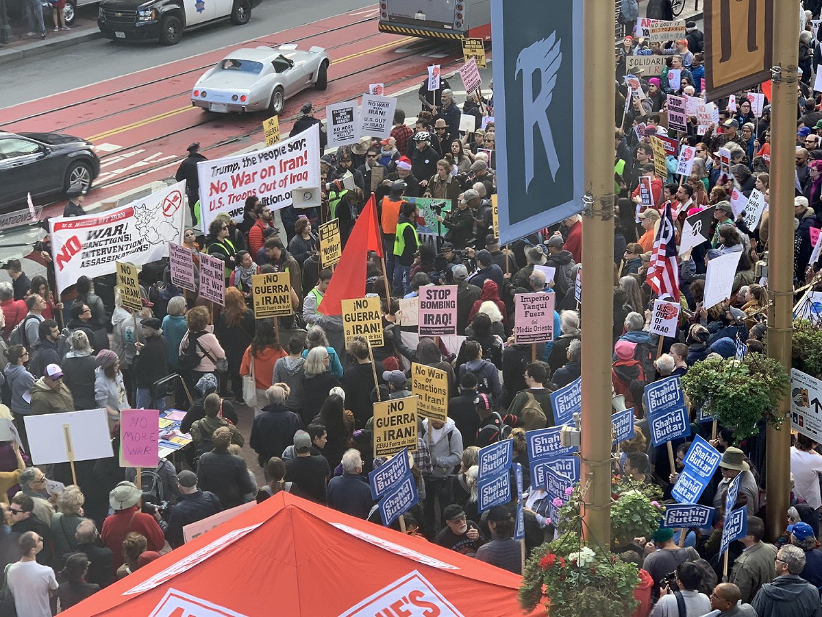 全美約70個城市舉辦反戰抗議活動。 圖/翻攝自推特