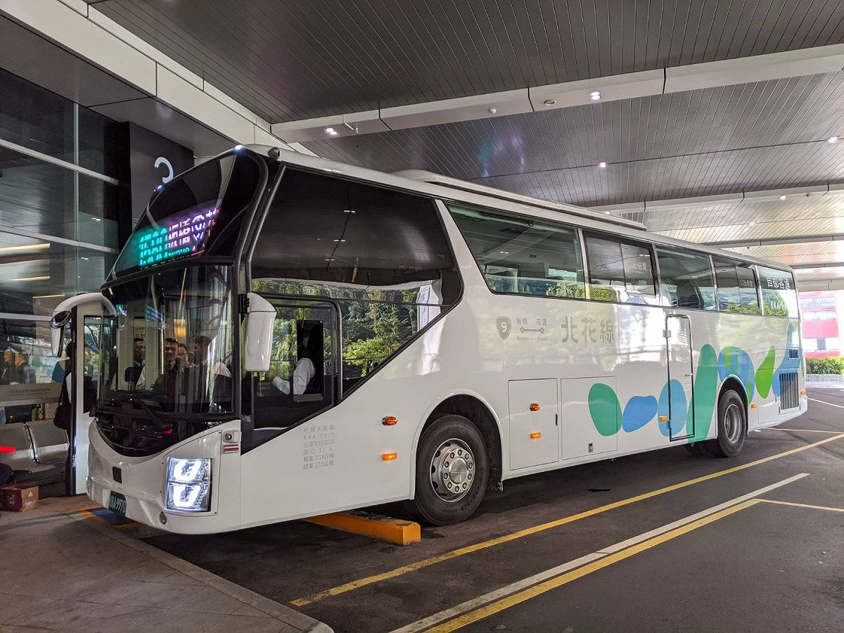 配合蘇花改通車，3家台北-花蓮直達國道客運也在今天同步上路，為第一個台北直達花蓮的客運路線。 圖：謝佳真／攝