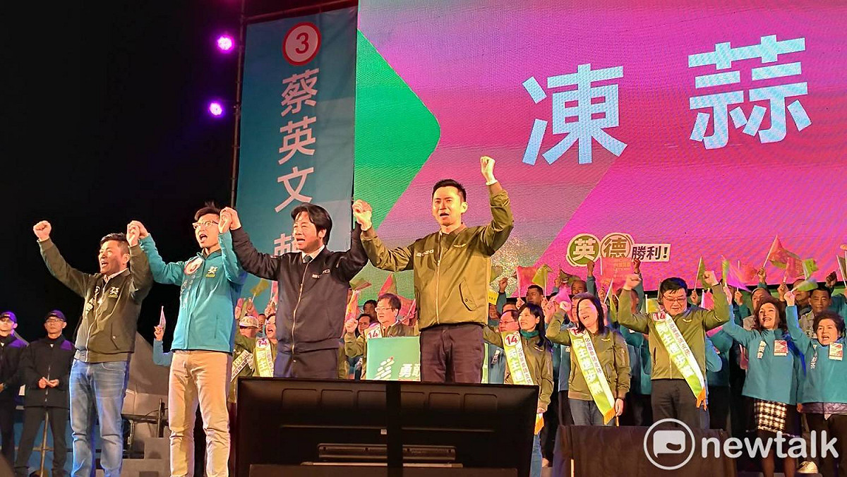 民進黨副總統候選人賴清德（右二）。 圖:陳佩君/攝