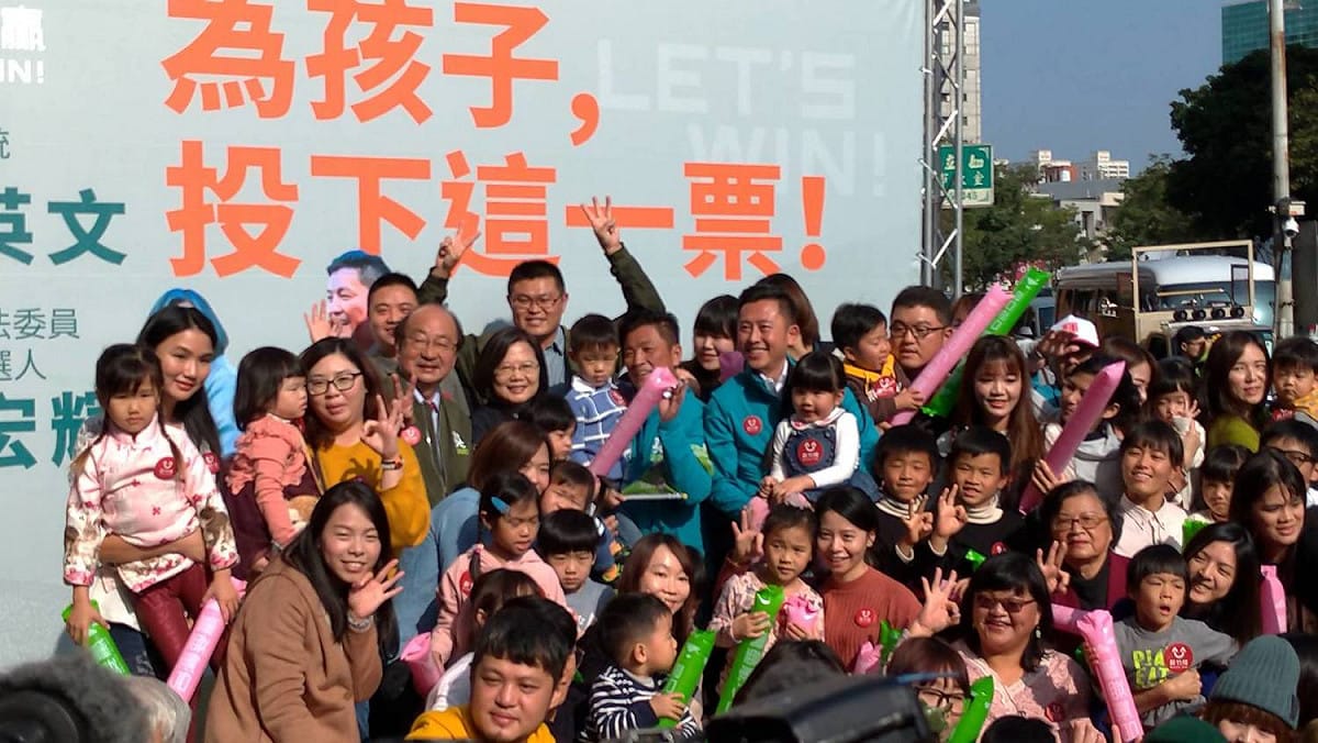 蔡英文全台車掃邁入第四天，今天從新竹市出發。 圖：陳佩君／攝