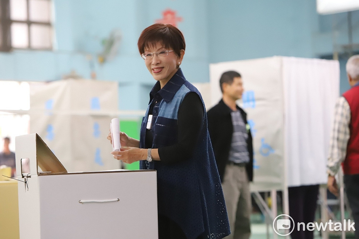 前國民黨主席洪秀柱為拉抬國民黨氣勢南下征戰，挑戰第九屆立委選舉獲全國最高票的王定宇，受到各界高度關注。 圖：黃博郎/攝（資料照片）