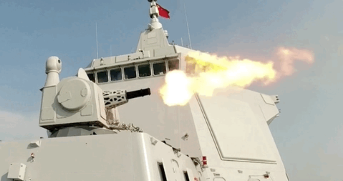 「南昌艦」為中國自主研發的055型萬噸級驅逐艦。 圖：翻攝自微信