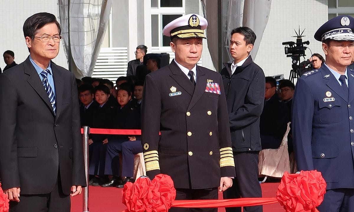 準海軍司令劉志斌（中） 圖：林朝億/攝
