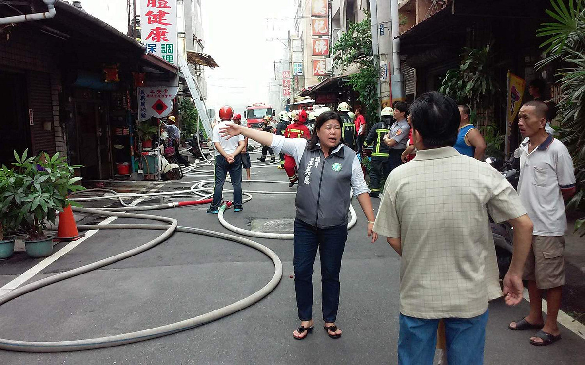 王美惠經常出現在災難現場，苦民所苦。 圖：蔡坤龍/攝
