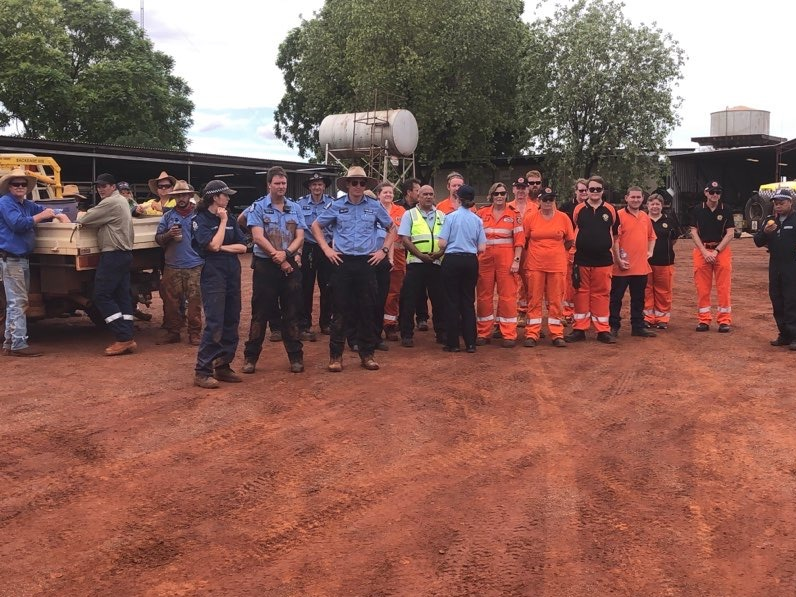 搜救人員群體合照。 圖：翻攝自Western Australia Police Force