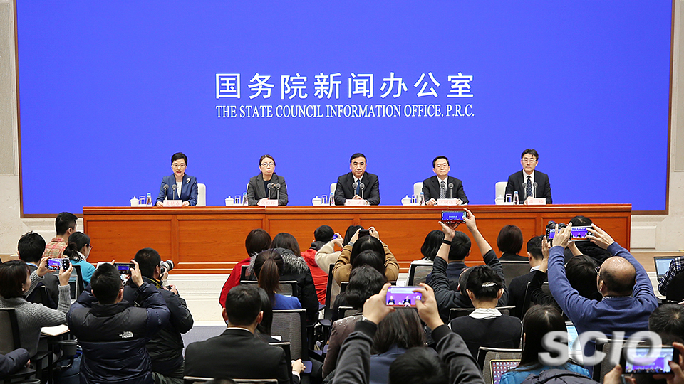 中國國務院頒布《化妝品監督管理條例》，預計將在2021年1月1日實行，首次將牙膏參照普通化妝品管理。 圖：翻攝自中國國務院新聞辦公室