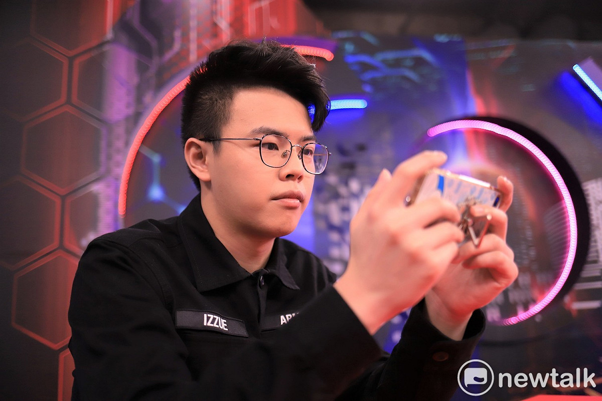 人氣《傳說對決》實況主「陸瑤」接受《新頭殼》專訪，大談Facebook Gaming秘辛。 圖：陳耀宗/攝