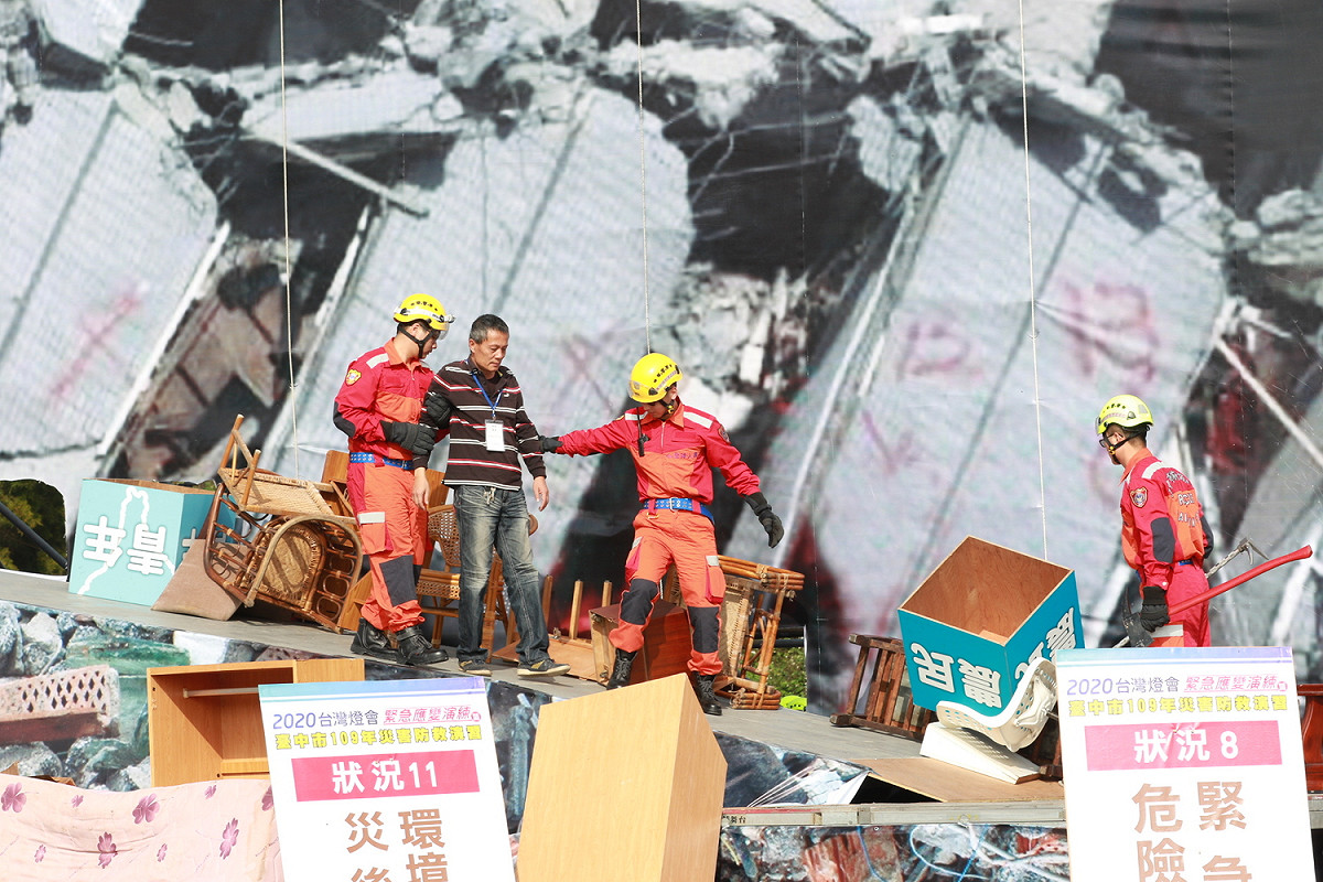 台灣燈會緊急應變演練加入武漢肺炎疫情防治演練。 圖：台中市政府/提供