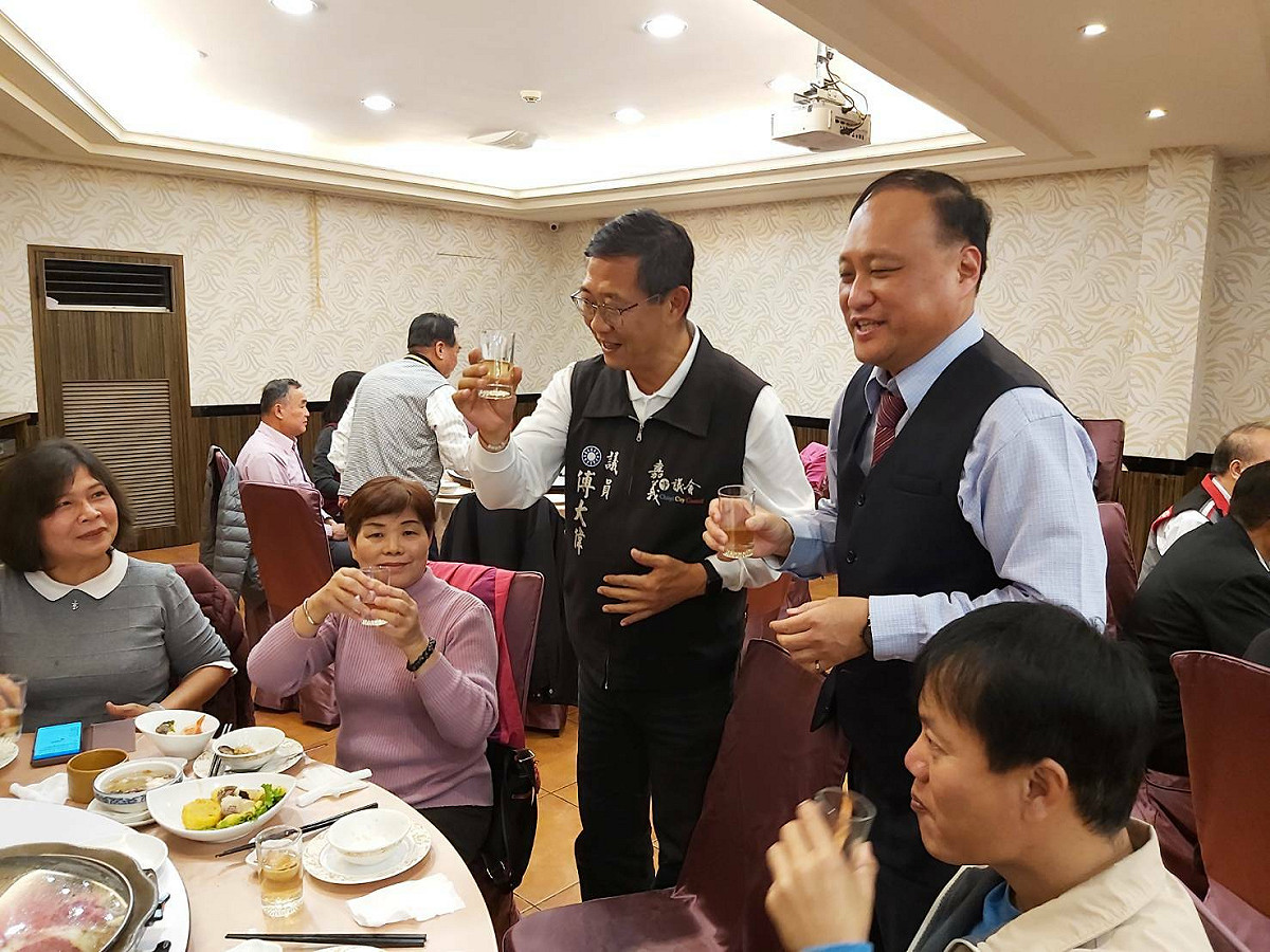 蘇良慶（站立最右者）學經歷完整，可望參選下屆嘉義市議員。 圖：蘇良慶/提供