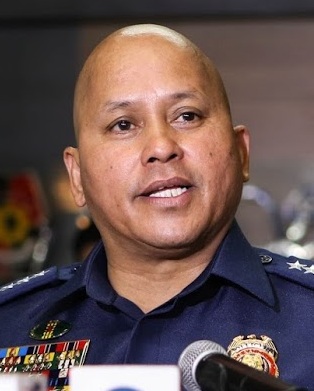 擔任警政首長期間曾讓手下不經法律程序處決嫌犯的德拉羅薩美簽被取消，大老闆杜特蒂憤而準備撕毀與美國的軍事協定。 圖：菲律賓總統府提供　Public Domain