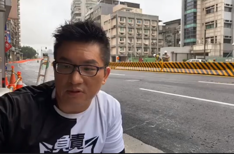 金色力量黨主席童仲彥分享，他錄取「樹德科技大學人類性學研究所博士班」正取榜首。 圖：台灣阿童-童仲彥臉書
