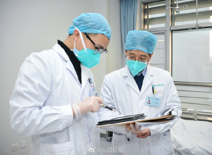 英國倫敦大學學院（UCL）8日公布最新研究顯示，確診者可能還會出現腦部功能失調、神經系統疾病等併發症。(示意圖) 圖：取自人民日報臉書（資料照）