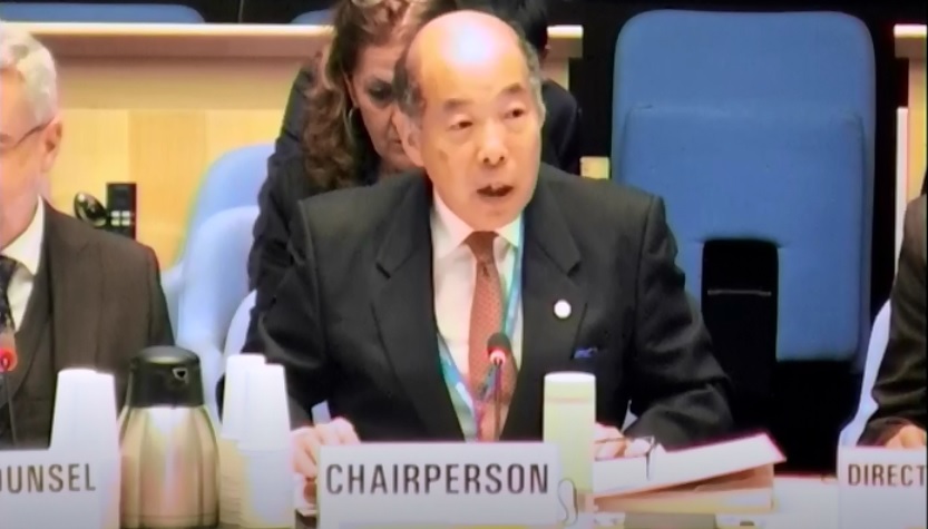WHO組委會會議日籍主席中谷比呂樹（Dr Hiroki Nakatani），蠻橫打斷史瓦帝尼代表發言，還讓中國插隊講話。 圖：翻攝自WHO影片
