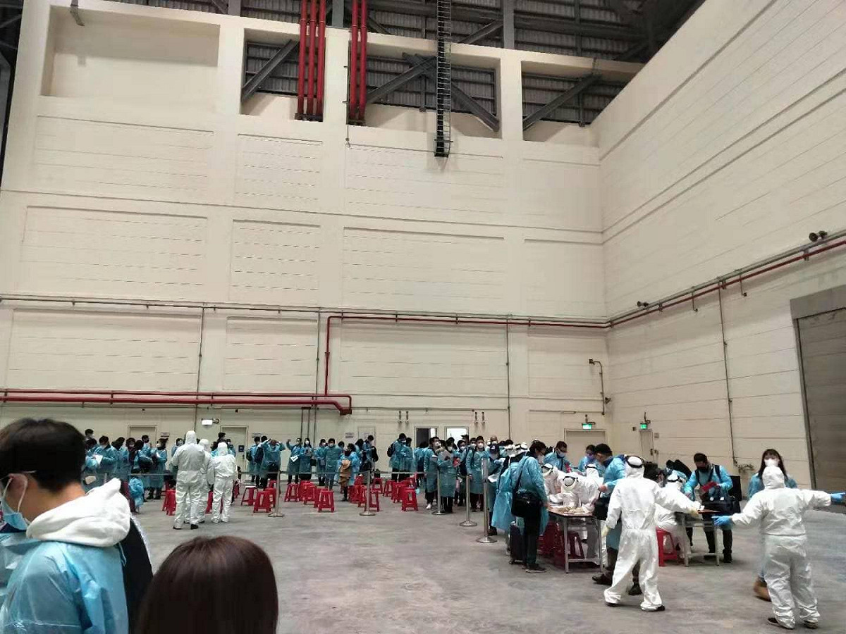 第一批武漢台商包機返台。 圖：翻攝自爆料公社臉書社團