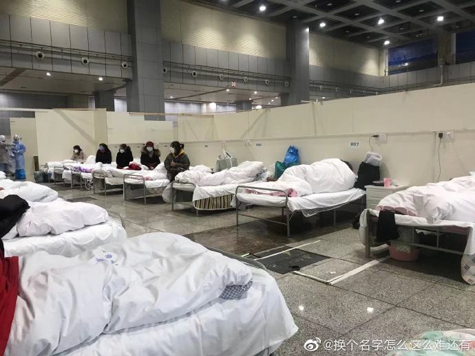 方艙醫院內部狀況。 圖:翻攝自微博