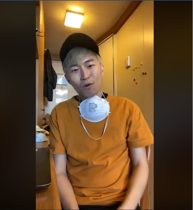 正在鑽石公主號上接受隔離的台灣魔術師陳日昇。 圖：翻攝 魔術師陳日昇-視覺的衝擊臉書
