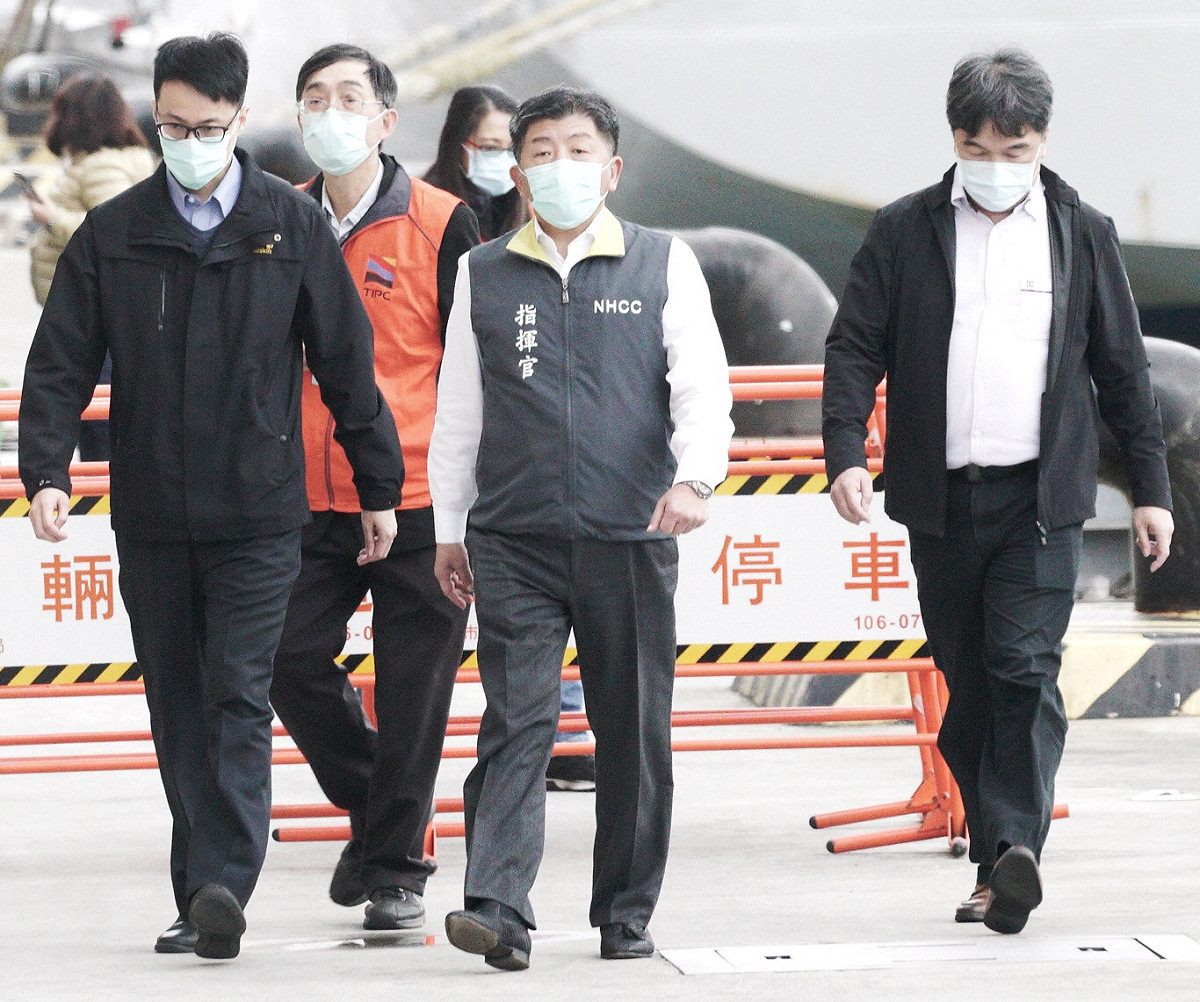 寶瓶星號採檢完畢，共採檢128人，檢驗結果晚上九點出爐。 圖：張良一／攝