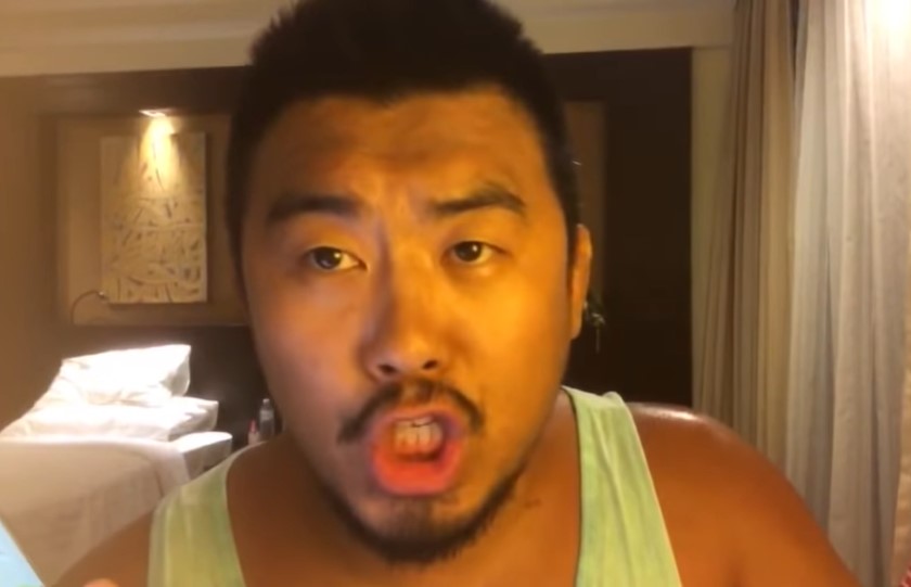 徐曉冬在影片指出，陳秋實被當局強制隔離，手機被沒收。 圖：翻攝自陳秋實Youtube