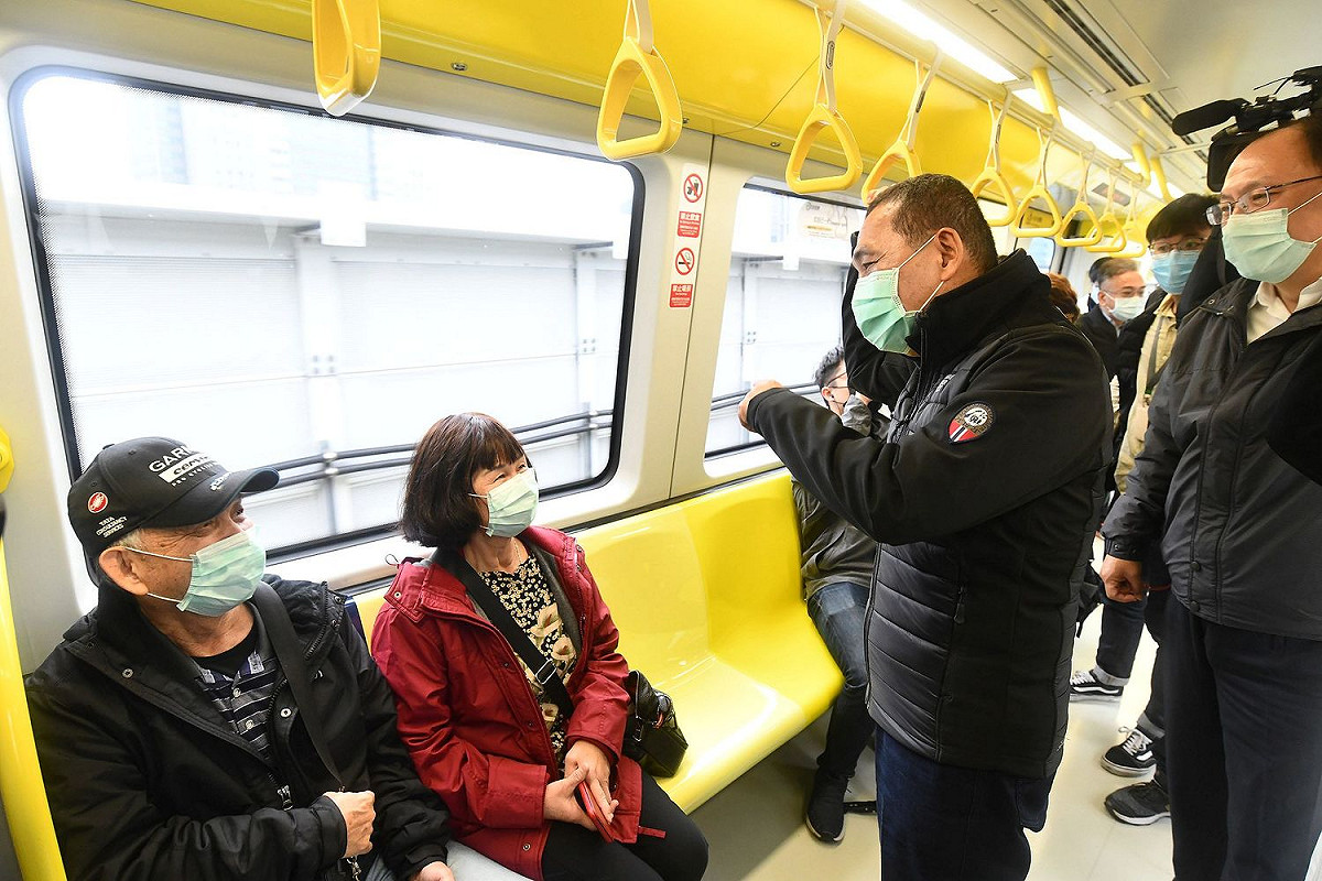 侯友宜視察環狀線轉乘接駁交通調整 圖：新北市政府／提供