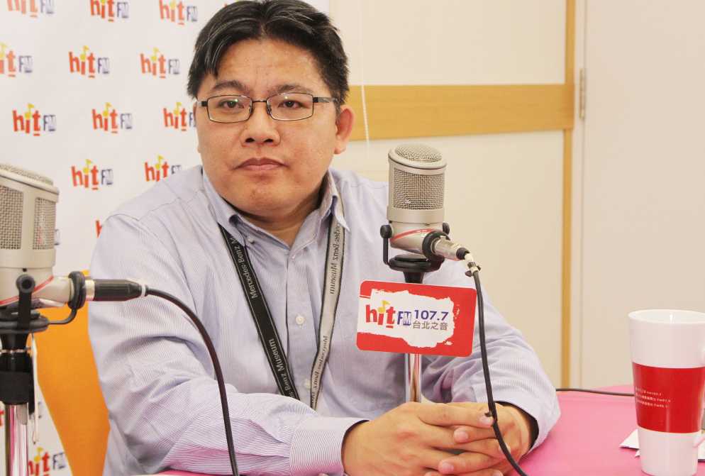 邱顯智今天接受媒體專訪。 圖：Hit Fm《周玉蔻嗆新聞》提供