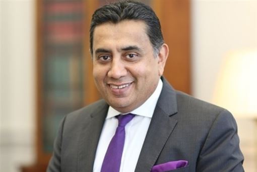 英國外交部長艾哈邁德勳爵（Lord Ahmad）對上議院表示：「我們支持台灣參與不涉及國家地位的國際組織，台灣可以做出有價值的貢獻。」 圖：翻攝英國政府官網
