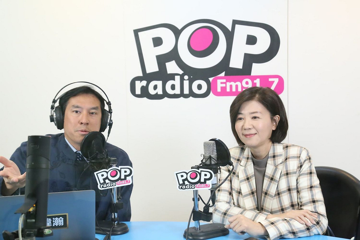 國民黨文傳會代理主委王育敏接受專訪。 圖：《POP》撞新聞/提供