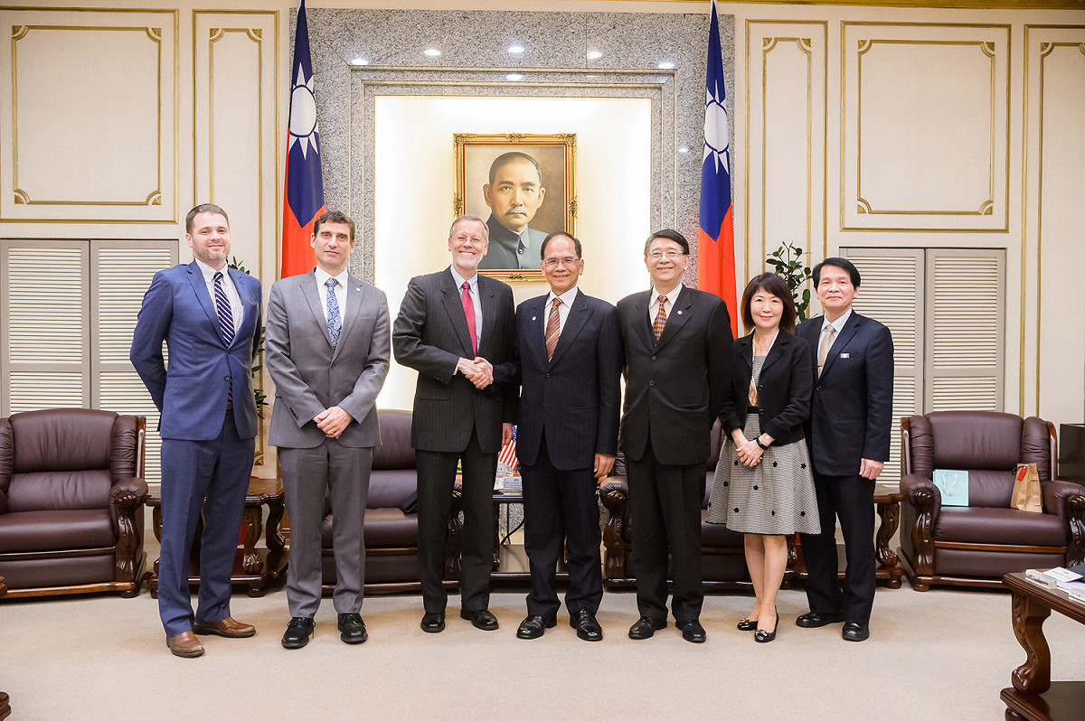 游錫堃會見美國在台協會(AIT)處長酈英傑。 圖：游錫堃辦公室／提供