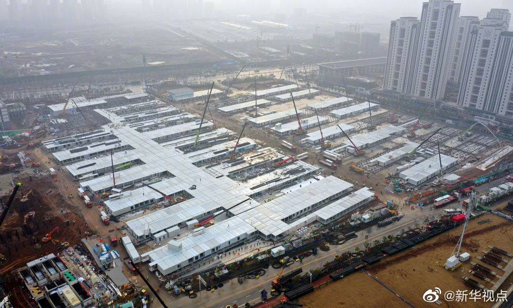 中國大陸湖北為對抗「武漢肺炎」，興建的「雷神山醫院」。 圖：翻攝China Xinhua News臉書