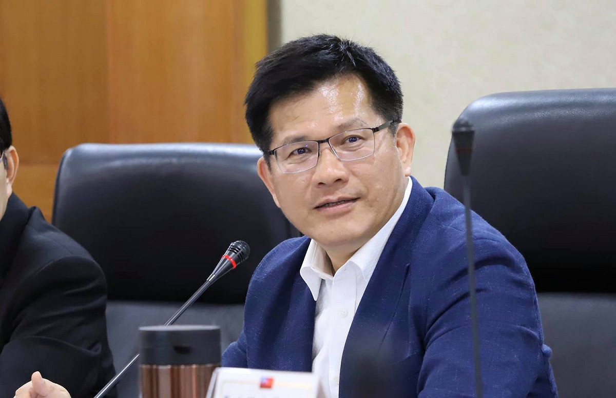 交通部長林佳龍允諾會再研議國內旅遊領團人員的補助方案。 圖：翻攝自林佳龍臉書(資料照)