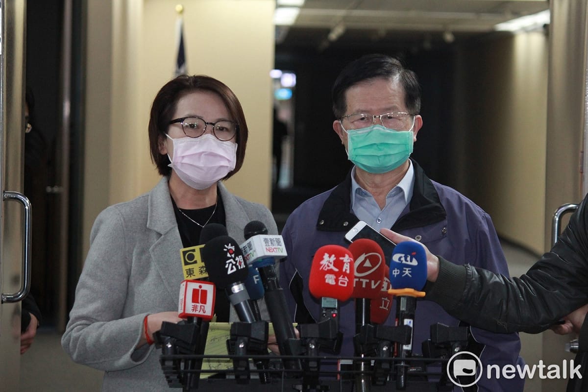 台北市副市長黃珊珊、衛生局長黃世傑。 圖：周煊惠 ／攝（資料照）
