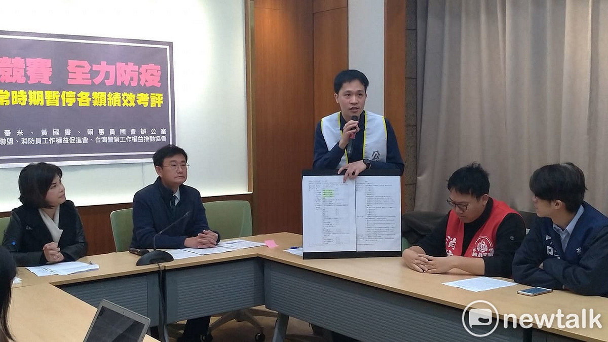 台灣公務革新力量聯盟秘書長何昀峯。 圖：陳佩君/攝