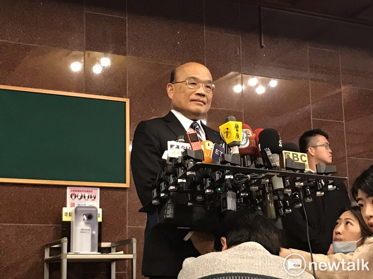 行政院長蘇貞昌拜會民進黨團。 圖:陳佩君/攝